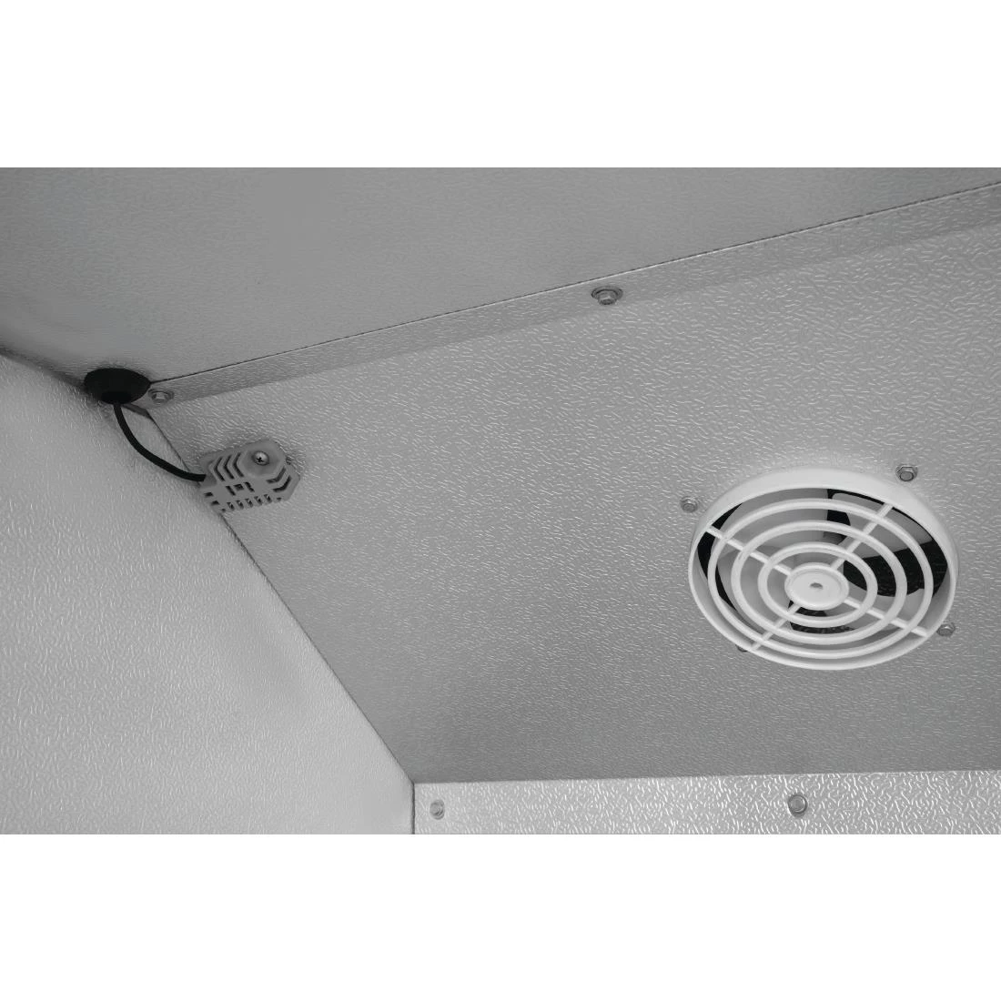 Polar G-Series Upright Fridge 600Ltr - Image 8