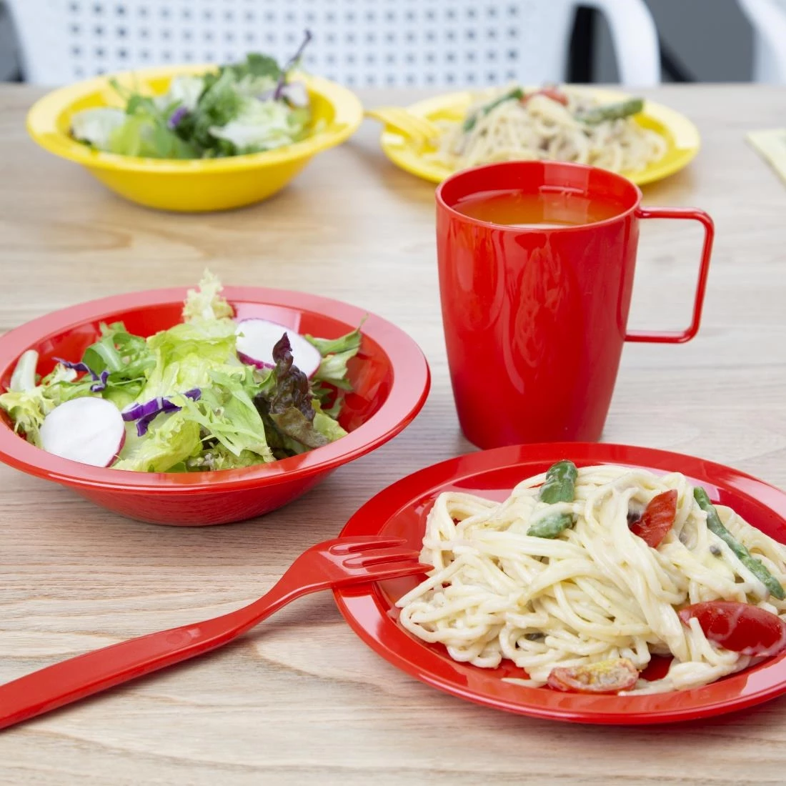 Olympia Kristallon Polycarbonate Handled Beakers Red 284ml (Pack Of 12) - Image 5