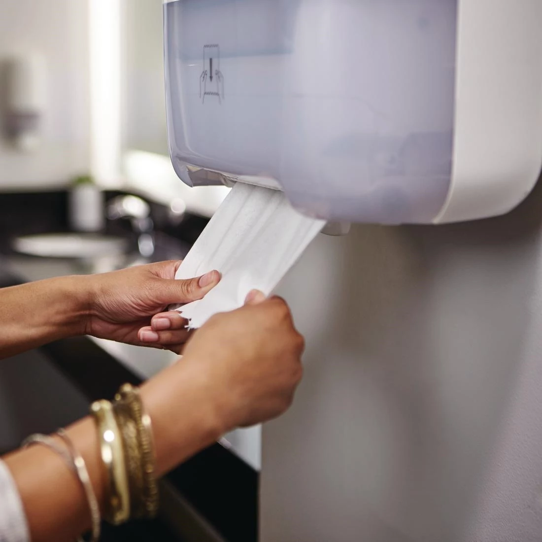 Tork Advanced Hand Towel Rolls 2-Ply 150m (Pack Of 6) - Image 3