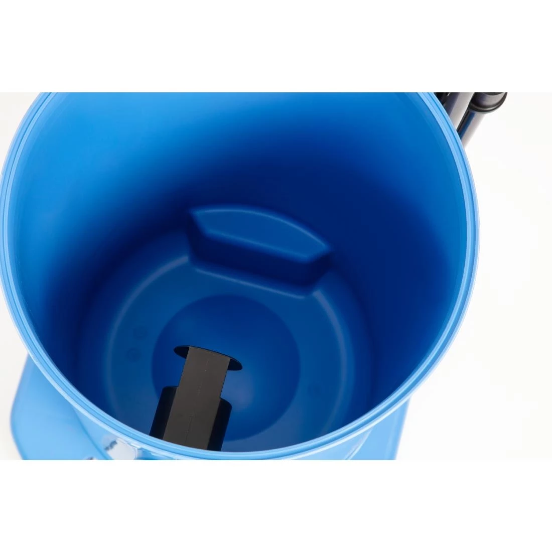 Numatic Professional Wet And Dry Vacuum Cleaner WV470 - Image 7